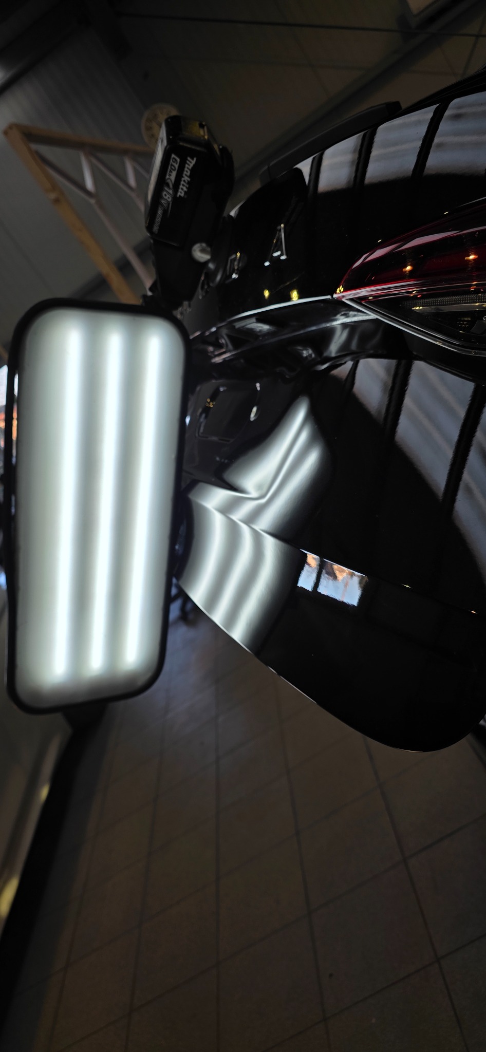 Fahrzeugfläche ohne Delle – Nachher